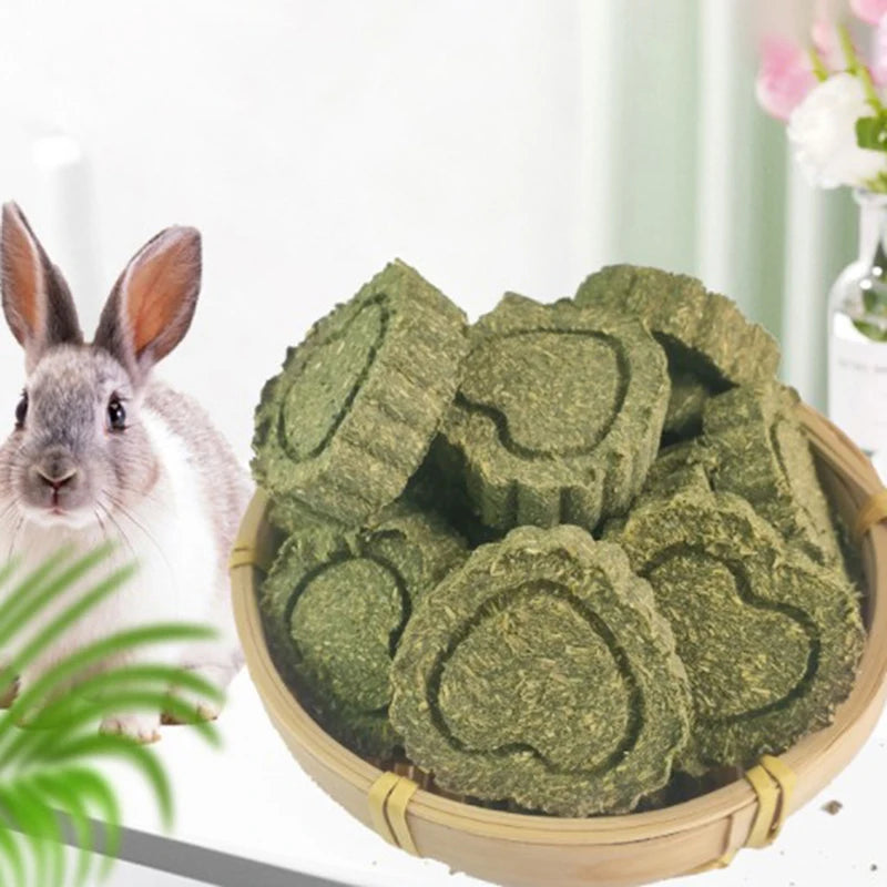 Rabbit Chew Toys Grass Woven Natural Carrot Sticks Small Animals Grinding Teeth Supplies