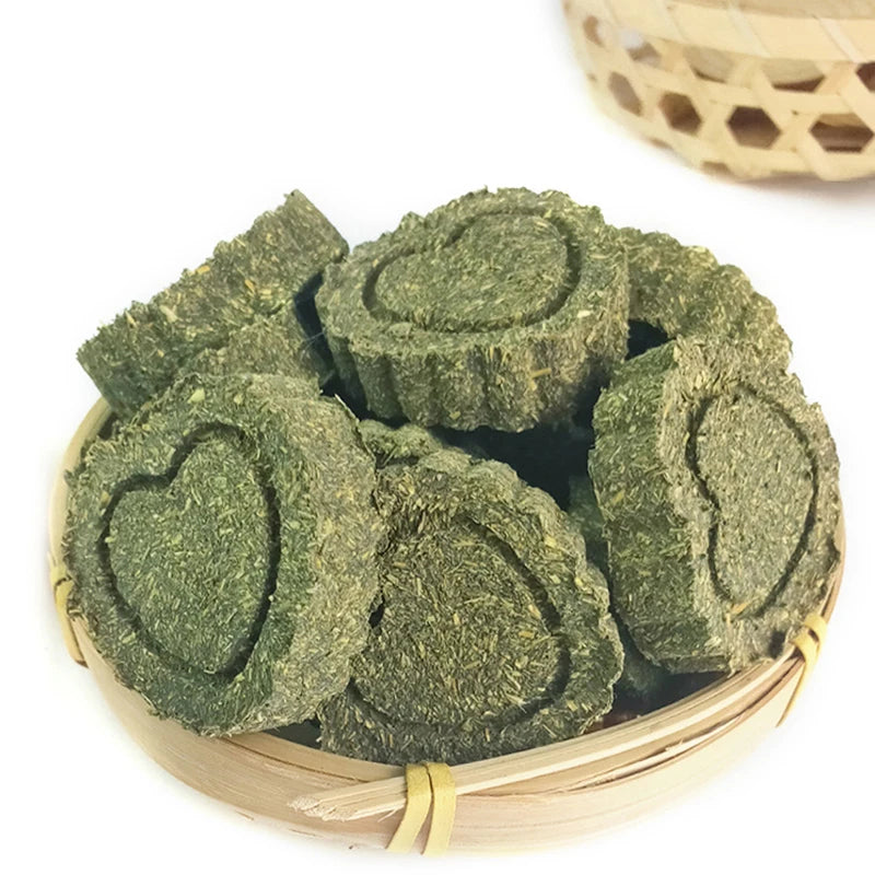 Rabbit Chew Toys Grass Woven Natural Carrot Sticks Small Animals Grinding Teeth Supplies